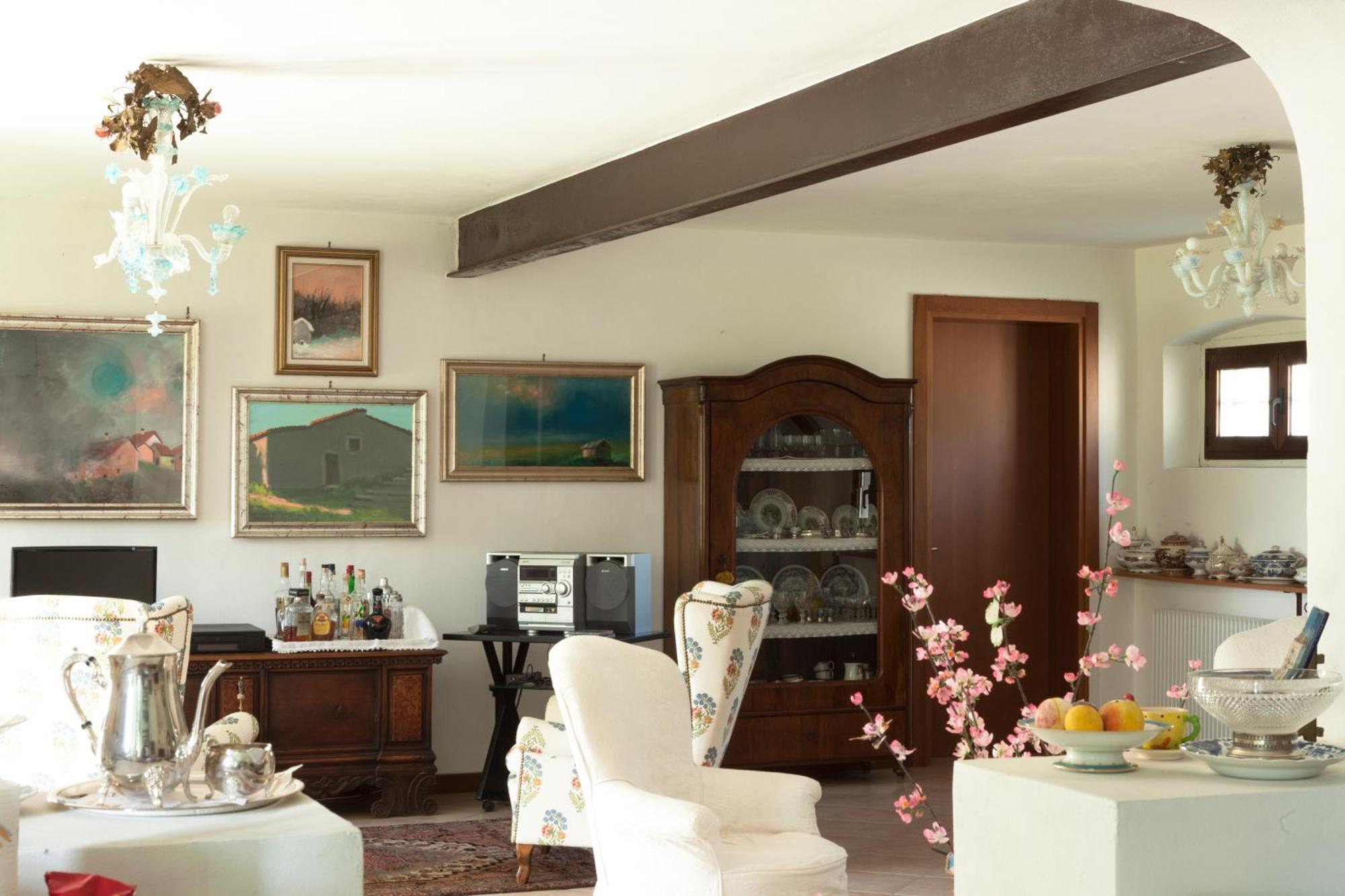 B&B La Casa Del Sole Manzano ภายนอก รูปภาพ