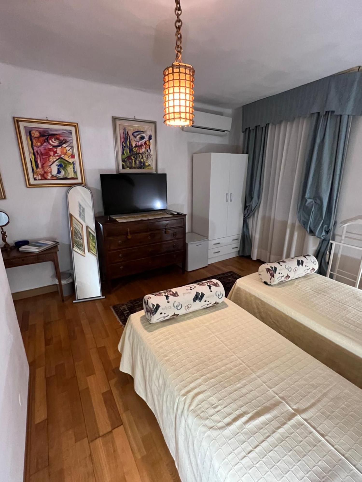 B&B La Casa Del Sole Manzano ภายนอก รูปภาพ