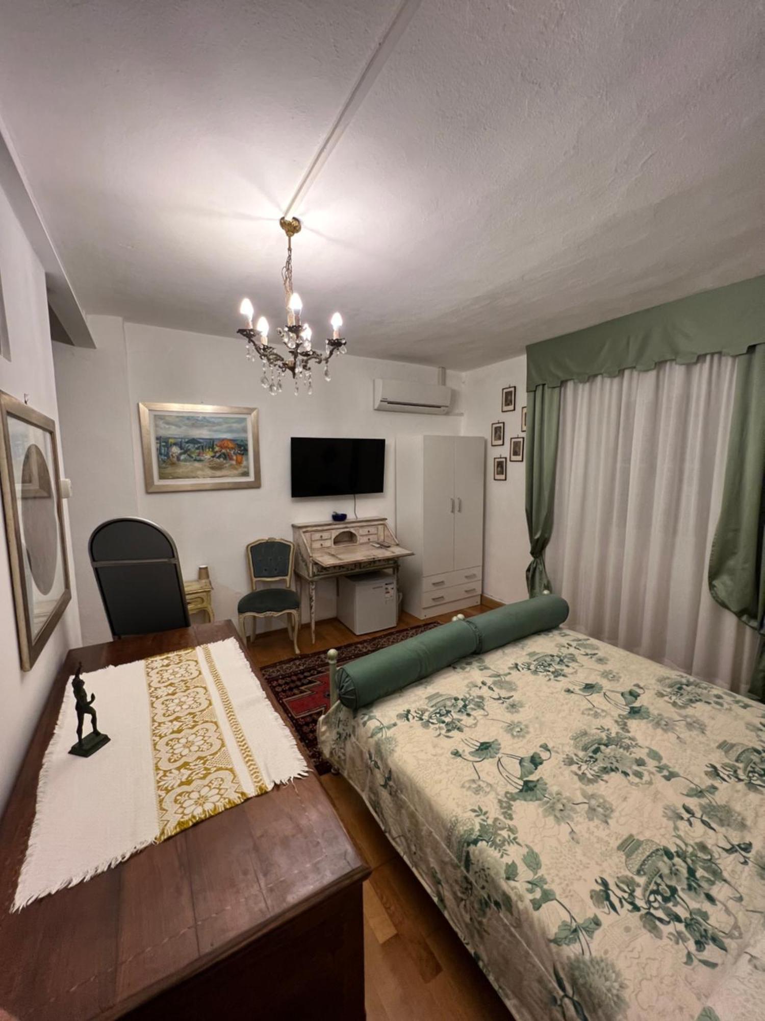 B&B La Casa Del Sole Manzano ห้อง รูปภาพ